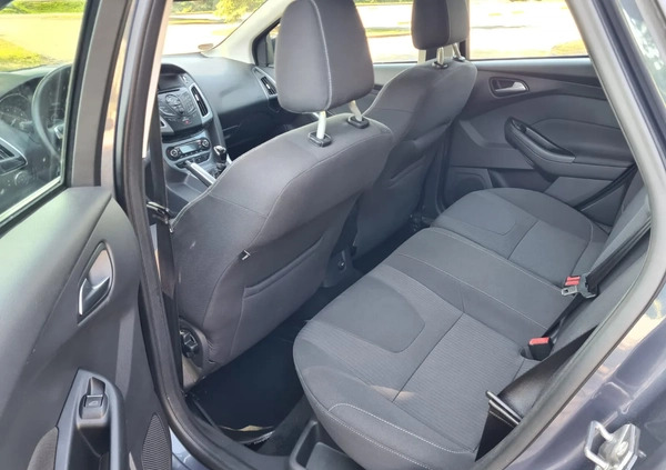 Ford Focus cena 28900 przebieg: 197000, rok produkcji 2011 z Brzozów małe 301